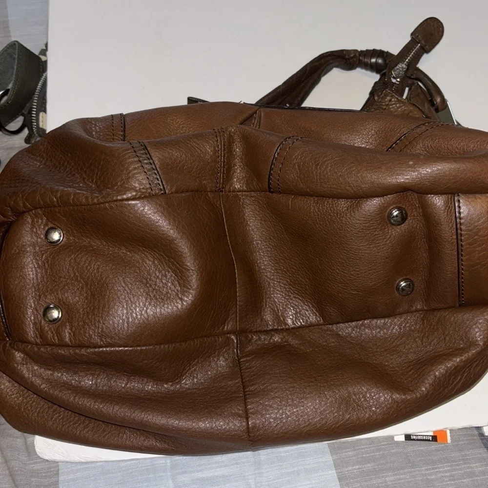 B MAKOWSKY BROWN LEATHER BOHO BAG GORGEOUS LEATHER WELL SEASONED